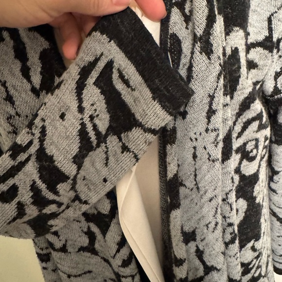 Elegant Black and Gray Women's Maternity Sweater Jacket EUC - Picture 3 of 7